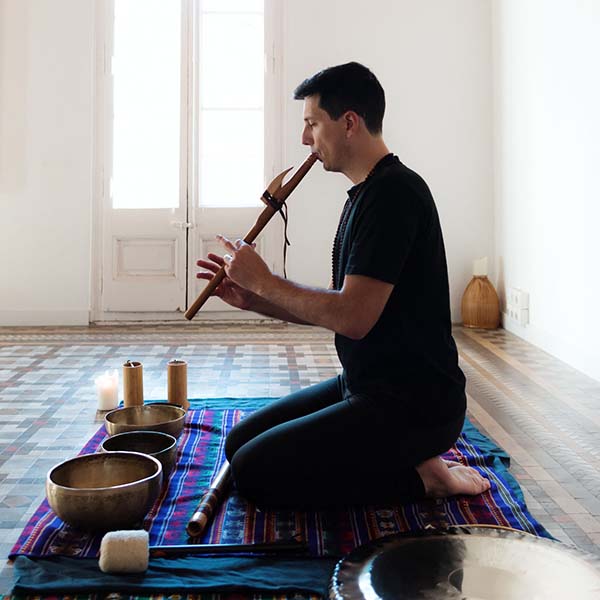 Clases de YBS Yoga, Breathwork & Soundhealing Experience en Maitri Barcelona